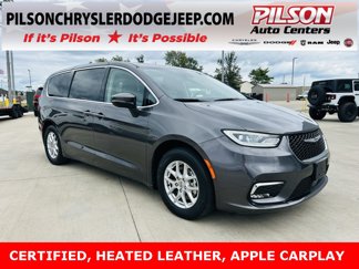 Used 2023 Chrysler Pacifica Touring-L image 1