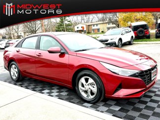 Used 2023 Hyundai Elantra SE image 1