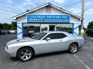 Used 2020 Dodge Challenger SXT image 1