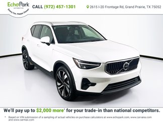 Used 2025 Volvo XC40 B5 Plus image 1
