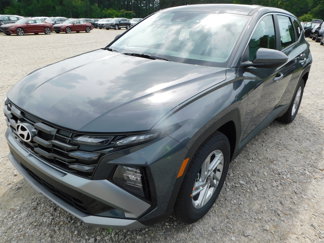 New 2025 Hyundai Tucson SE image 1