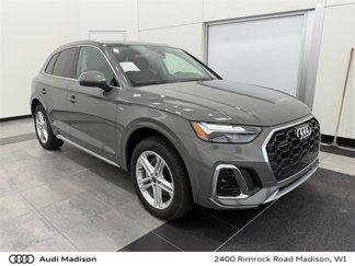 New 2025 Audi Q5 e Premium Plus image 1