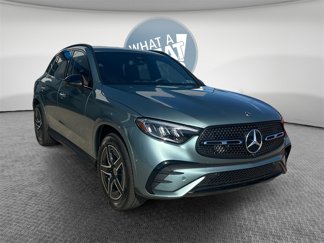 Used 2025 Mercedes-Benz GLC 300 4MATIC image 1