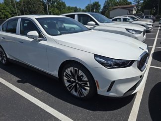 New 2026 BMW 530i xDrive image 1