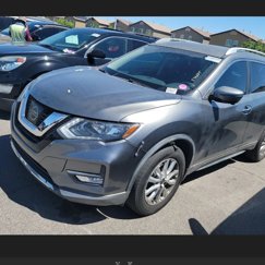 Used 2017 Nissan Rogue SV w/ SV Premium Package image 1