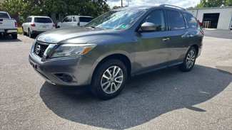 Used 2016 Nissan Pathfinder S image 1