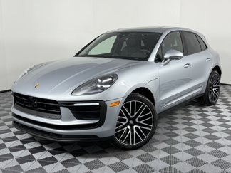 Used 2025 Porsche Macan image 1