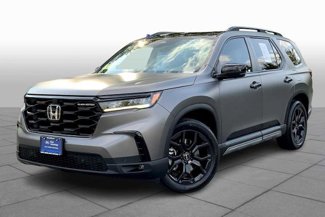 Used 2025 Honda Pilot Black Edition image 1