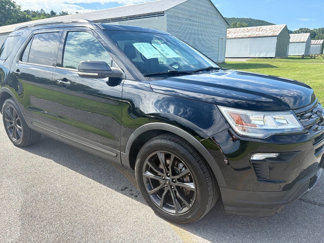 Used 2018 Ford Explorer XLT w/ Equipment Group 202A image 1