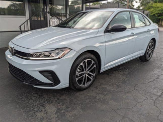 Used 2025 Volkswagen Jetta Sport image 1