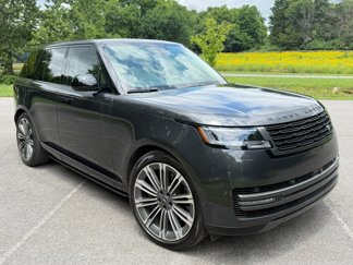 Used 2024 Land Rover Range Rover Autobiography image 1