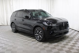 Used 2025 Lincoln Aviator Black Label w/ Jet Appearance Package image 1
