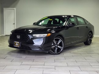 Used 2024 Honda Accord Sport image 1