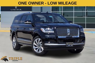 Used 2024 Lincoln Navigator L Reserve image 1