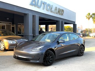 Used 2022 Tesla Model 3 Standard Range image 1