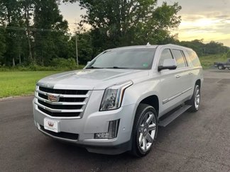 Used 2019 Cadillac Escalade ESV Luxury image 1