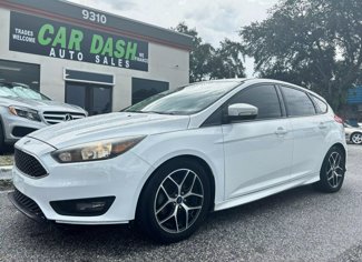 Used 2015 Ford Focus SE w/ SE Sport Package image 1