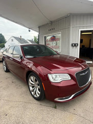 Used 2019 Chrysler 300 Limited image 1