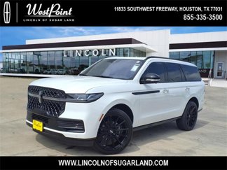 New 2025 Lincoln Navigator Reserve w/ Jet Appearance Package image 1