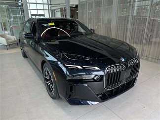 New 2025 BMW 740i xDrive image 1
