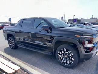 New 2025 Chevrolet Silverado EV LT image 1