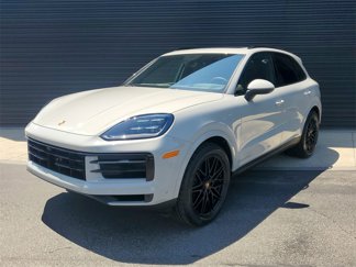 New 2025 Porsche Cayenne image 1