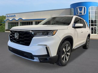 New 2025 Honda Pilot Touring image 1