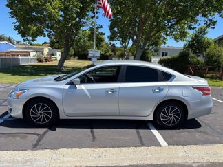 Used 2013 Nissan Altima 2.5 S image 1