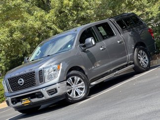 Used 2019 Nissan Titan SV w/ SV Convenience Package image 1