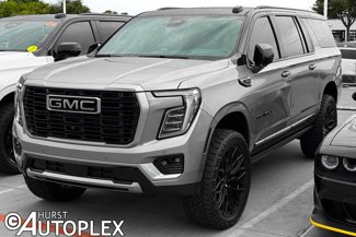 Used 2025 GMC Yukon XL Denali w/ Sun & Power Step Package image 1