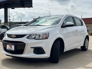 Used 2017 Chevrolet Sonic LT image 1