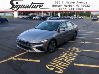 New 2025 Hyundai Elantra Limited image 1