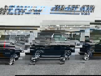 Used 2018 Chevrolet Suburban Premier image 1