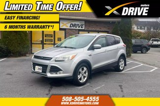 Used 2015 Ford Escape SE image 1