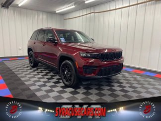 Used 2024 Jeep Grand Cherokee Altitude image 1
