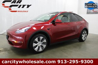 Used 2024 Tesla Model Y Long Range image 1