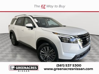 New 2025 Nissan Pathfinder SL image 1
