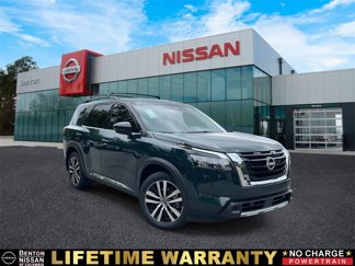 New 2025 Nissan Pathfinder Platinum image 1