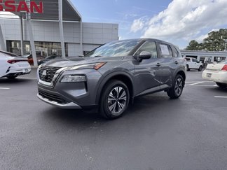 Used 2022 Nissan Rogue SV image 1