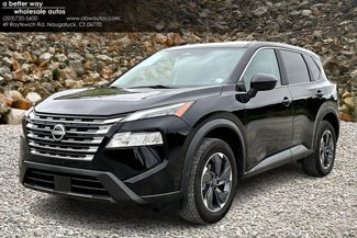 Used 2024 Nissan Rogue SV image 1