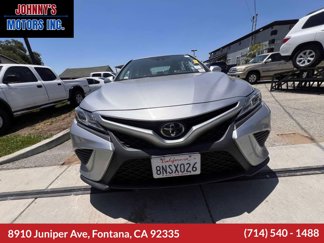 Used 2020 Toyota Camry SE image 1