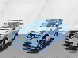 Used 2023 Nissan Rogue SV image 1