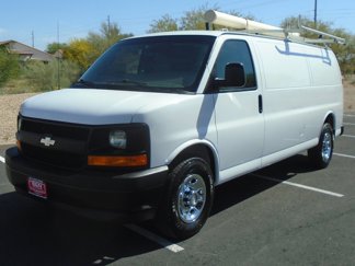 Used 2017 Chevrolet Express 2500 Extended image 1