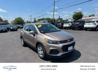 Used 2018 Chevrolet Trax LS image 1