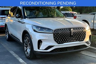 Used 2025 Lincoln Aviator Reserve w/ Luxury Package image 1