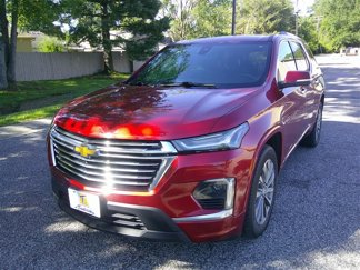 Used 2023 Chevrolet Traverse Premier w/ LPO, Floor Liner Package image 1