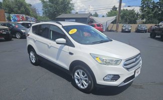 Used 2017 Ford Escape SE w/ Equipment Group 201A image 1