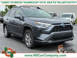 Used 2022 Toyota RAV4 XLE w/ Convenience Package image 1