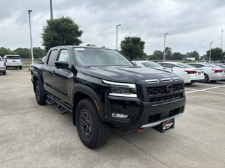 New 2025 Nissan Frontier PRO-4X w/ Pro Convenience Package image 1