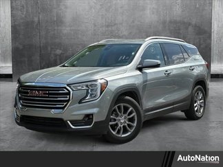 Used 2024 GMC Terrain SLT image 1